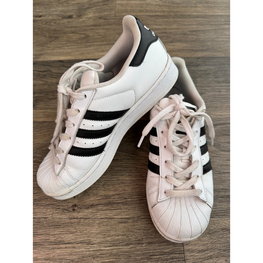 Men's‎ Adidas Superstar Sneakers Size 6